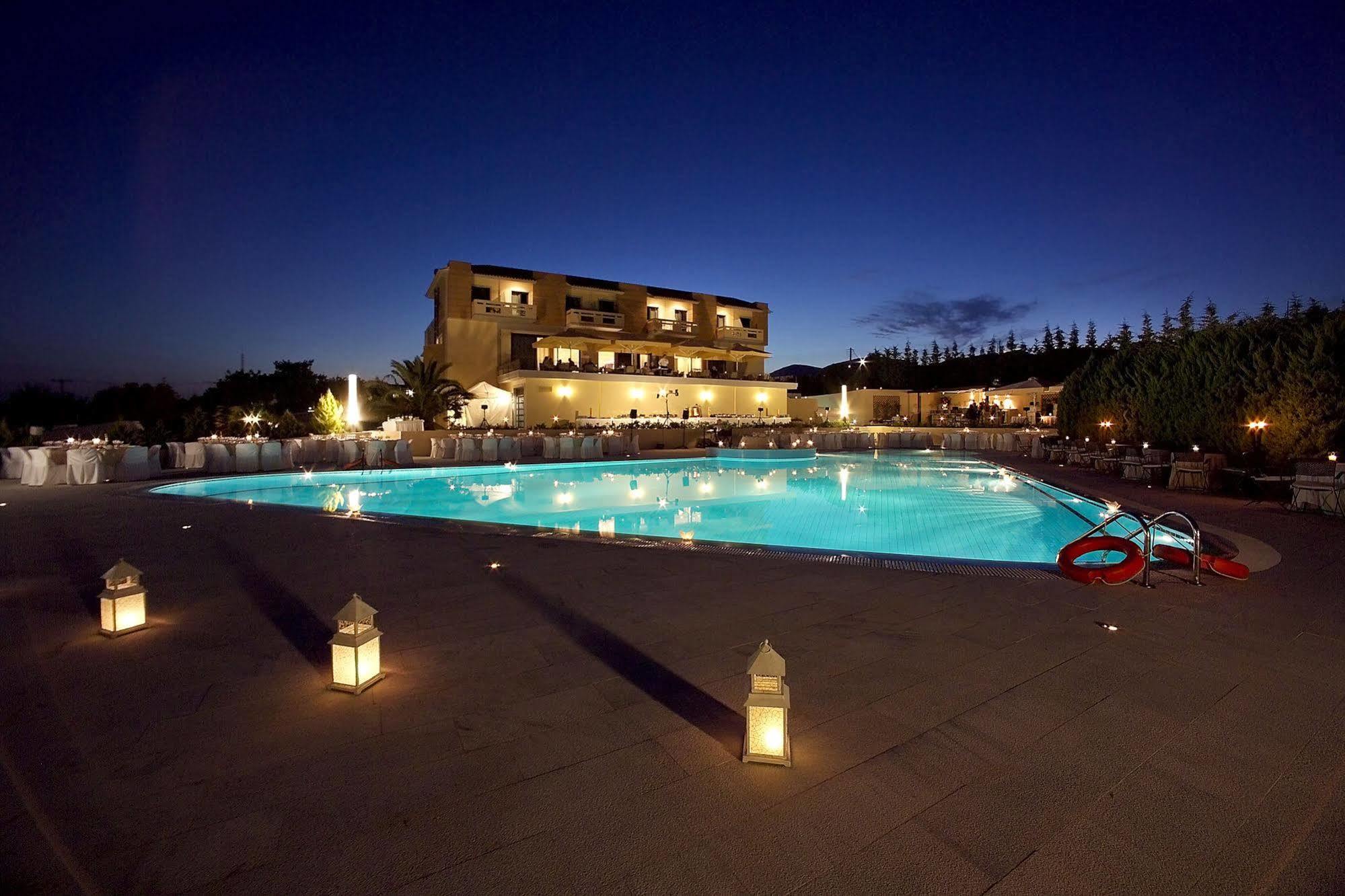 Dekelia Hotel Atene Esterno foto